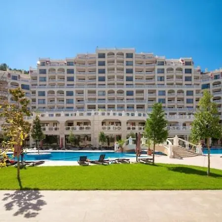 South Bay Beach Апартаменты *